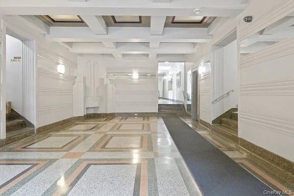 8502 Fort Hamilton Pkwy #2H, Brooklyn, NY 11209