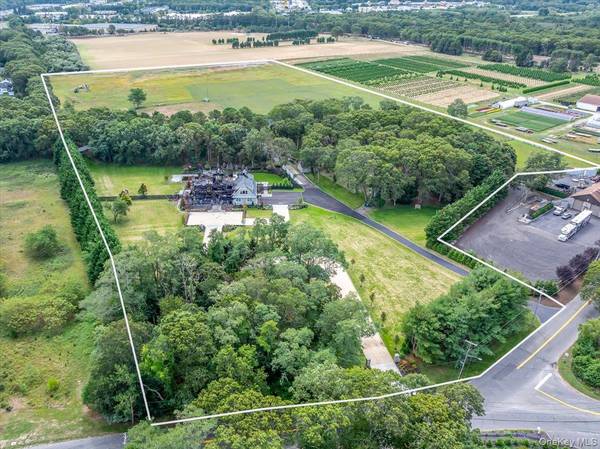 1535 Middle RD, Calverton, NY 11933