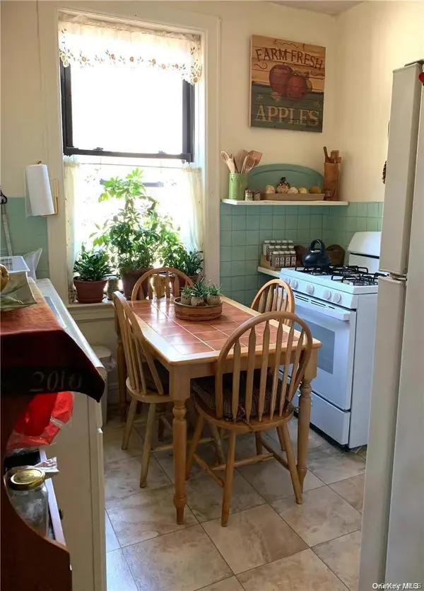 4313 Judge ST, Elmhurst, NY 11373
