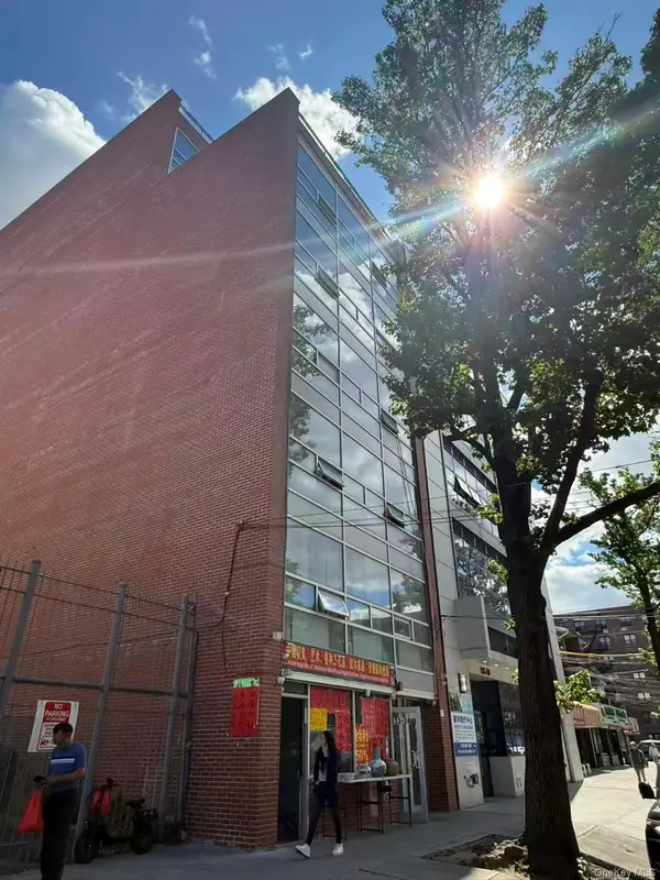 133-24 41st RD, Flushing, NY 11355