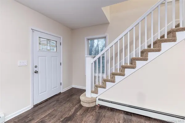 30170 Main RD, Cutchogue, NY 11935