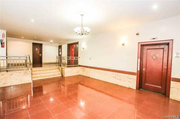 4333 48th ST #4H, Sunnyside, NY 11104