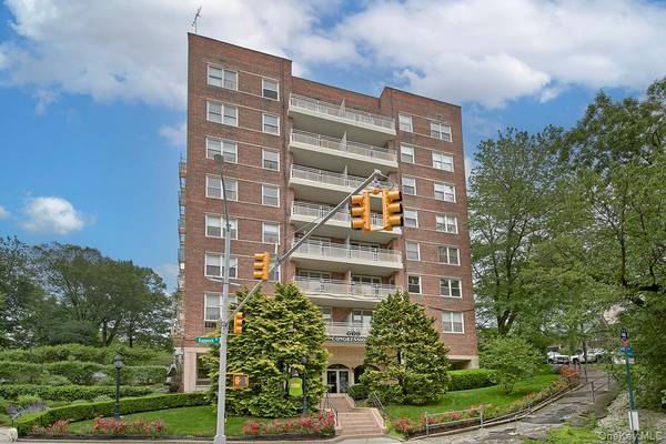 609 Kappock ST #3F, Bronx, NY 10463