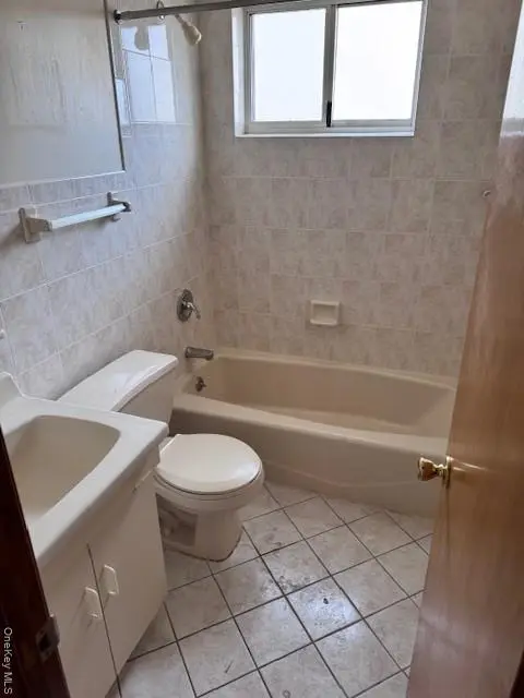 1264 Hobart AVE, Bronx, NY 10461