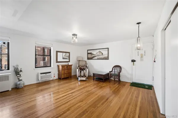 47-22 215th PL #2B, Bayside, NY 11364