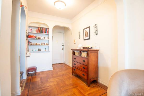 3321 Bruckner BLVD #4A, Bronx, NY 10461