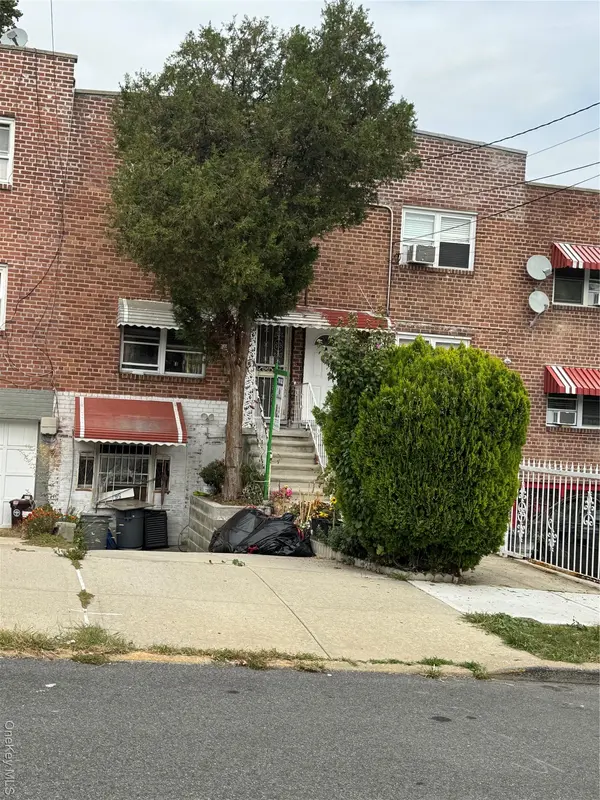 1017 E 229 Street, Bronx,, Bronx, NY 10466