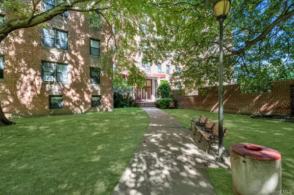 15030 71st AVE #2D, Flushing, NY 11367