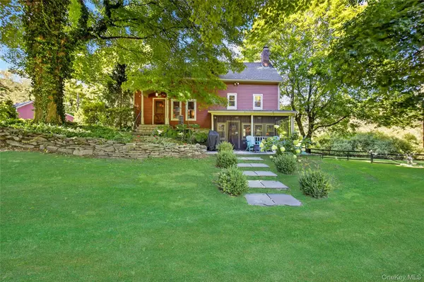 146 Forest DR, Hyde Park, NY 12538