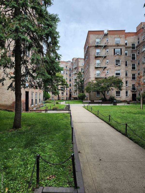 30-47 Hobart ST #DDB, Woodside, NY 11377