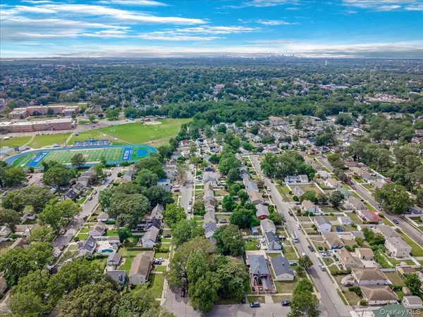 362 Langdon BLVD, Rockville Centre, NY 11570