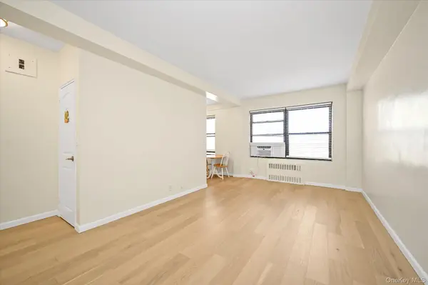 99-52 66th RD #11A, Rego Park, NY 11374