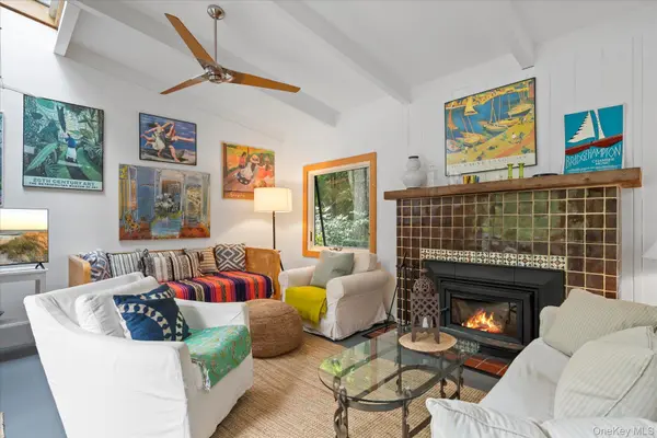 46 Flaggy Hole RD, East Hampton, NY 11937