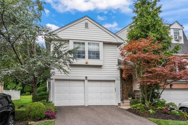 154 Hidden Ridge DR, Syosset, NY 11791