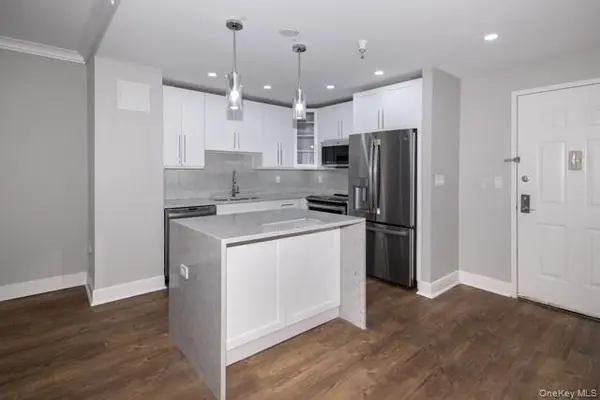 1100 Avalon ST #S1124, Glen Cove, NY 11542