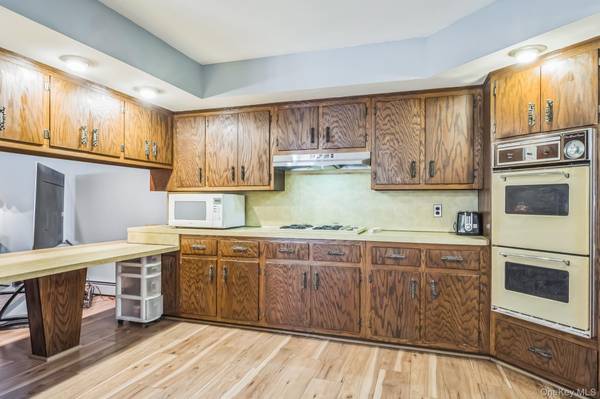 24 New RD, Milton, NY 12547