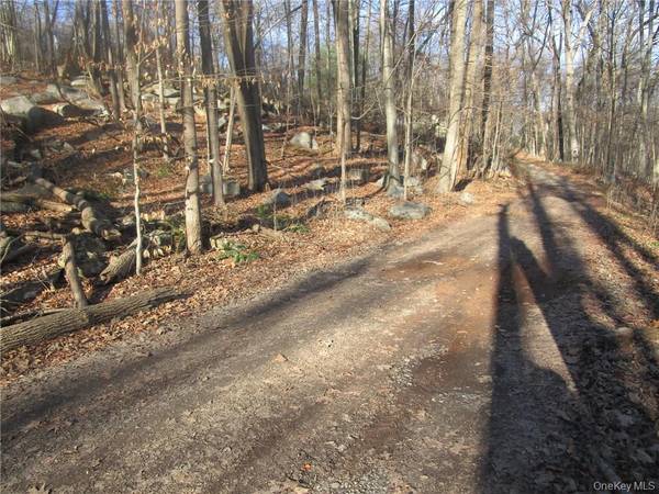 Brookside/Bear Mtn Parkway AVE, Cortlandt Manor, NY 10567