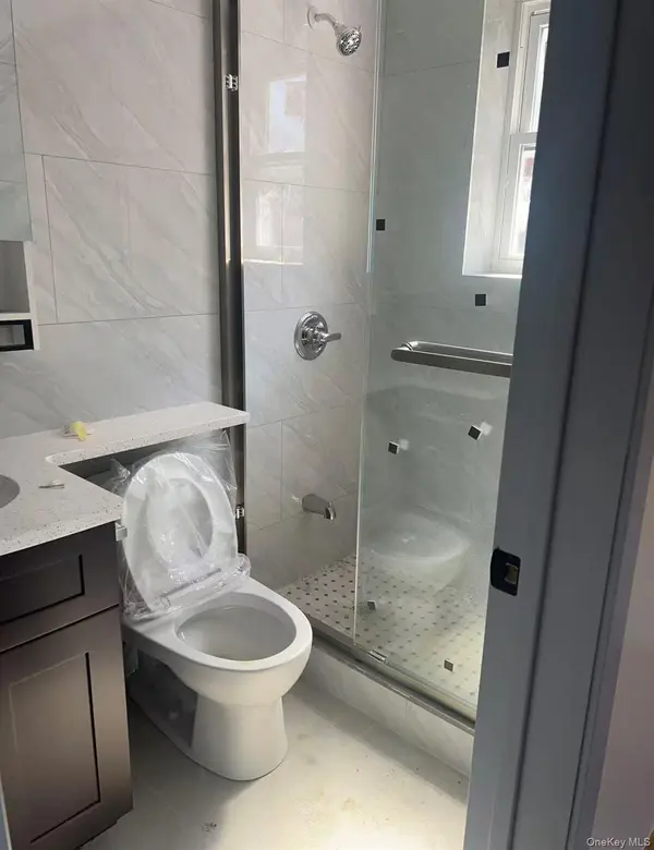 1109 Clarence AVE, Bronx, NY 10465