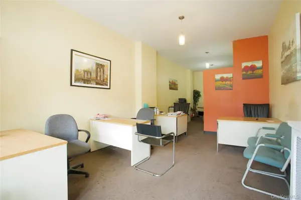 3717 Bronxwood AVE, Bronx, NY 10469