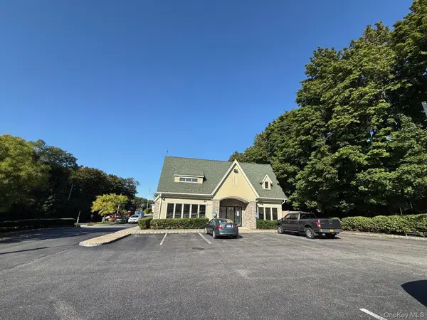 351 Fort Salonga RD, Northport, NY 11768
