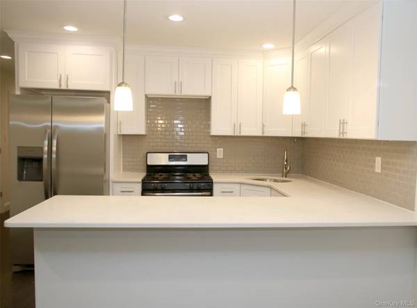 104-07 177TH ST, Jamaica, NY 11433