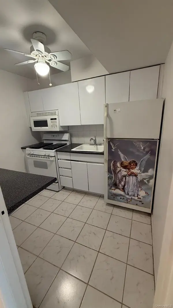 88-25 155 AVE #4G, Howard Beach, NY 11414