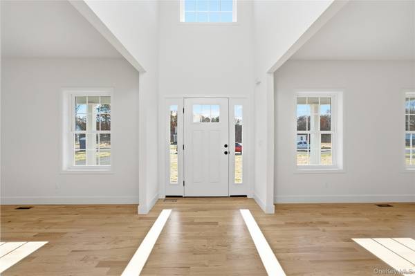 9 Fourth AVE, Centereach, NY 11720