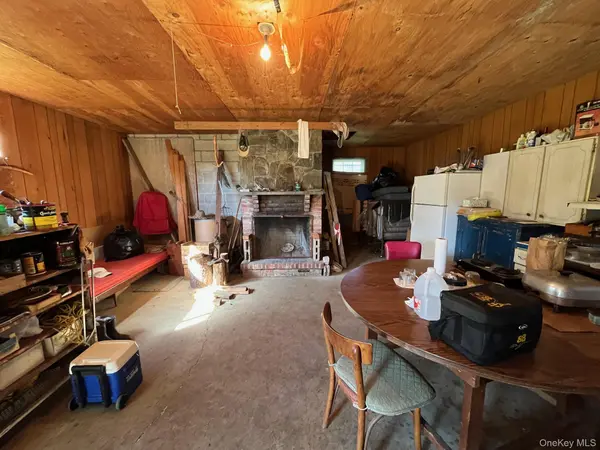 989 State Route 32, Newburgh, NY 12589