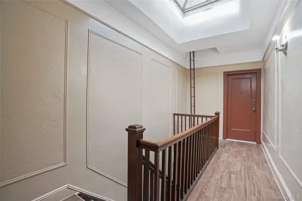 72-07 73 ST, Glendale, NY 11385