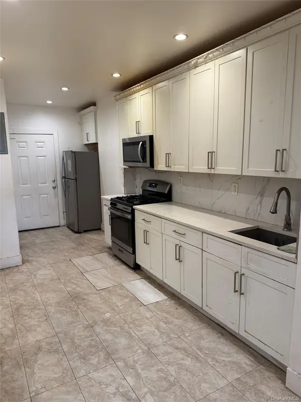 737 SHEFFIELD AVE #1R, Brooklyn, NY 11207