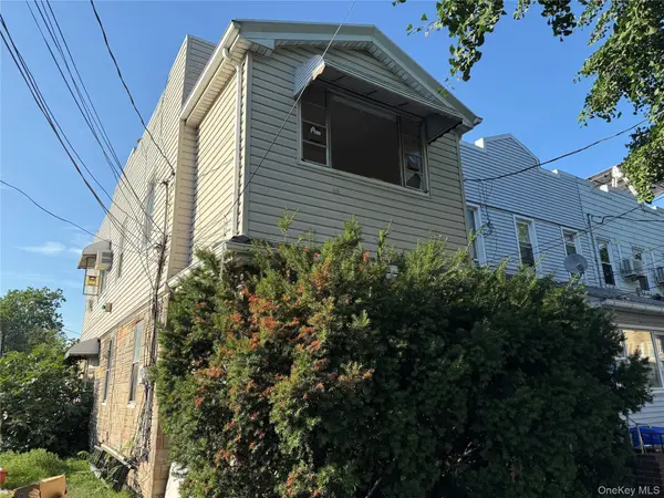 78-01 95th Avenue AVE, Ozone Park, NY 11416