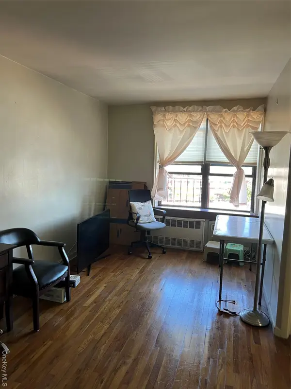 84-20 51 AVE #6H, Elmhurst, NY 11373