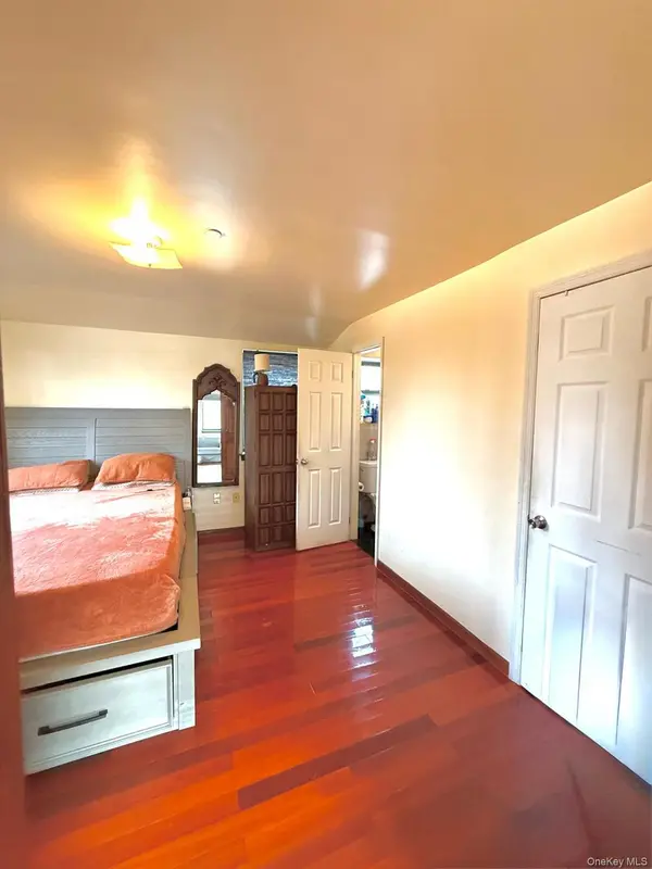 12214 25th AVE #3A, College Point, NY 11356