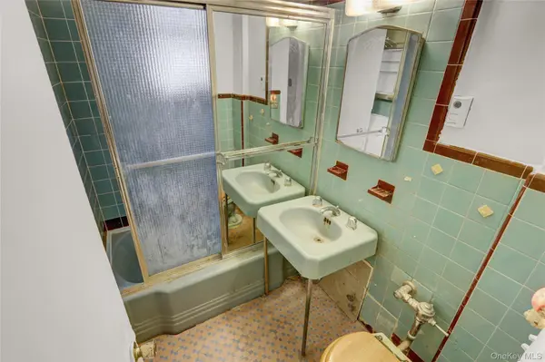 2106 82nd ST, Brooklyn, NY 11214