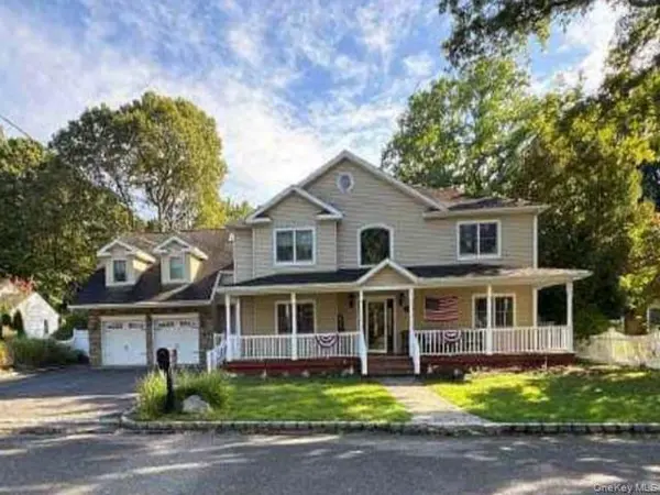 96 Bellecrest AVE, East Northport, NY 11731