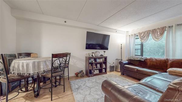 1275 Grant AVE #2G, Bronx, NY 10456