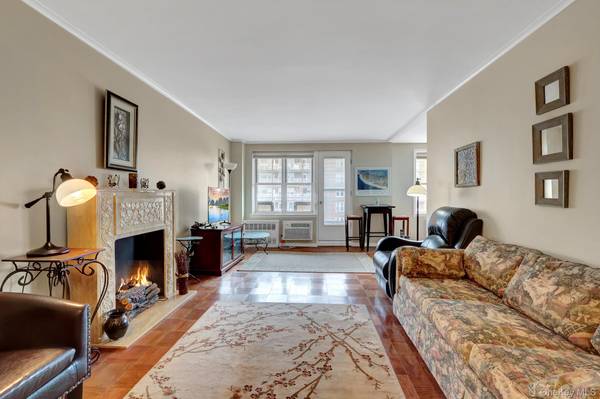 700 Shore RD #4K, Long Beach, NY 11561