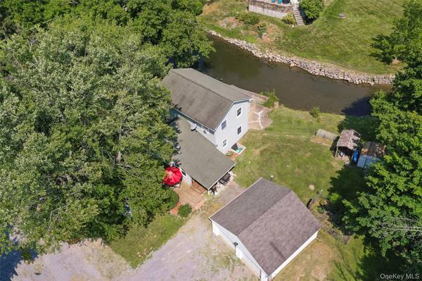 106 Skidmore RD, Lagrangeville, NY 12540