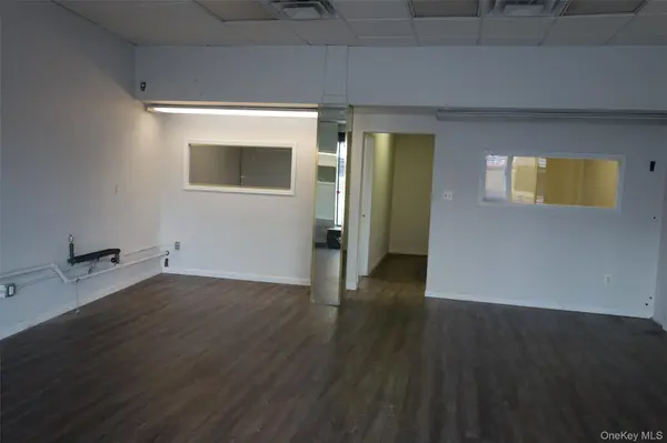 9250 Queens BLVD #Str6, Rego Park, NY 11374