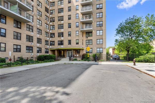 1966 Newbold AVE #108, Bronx, NY 10472