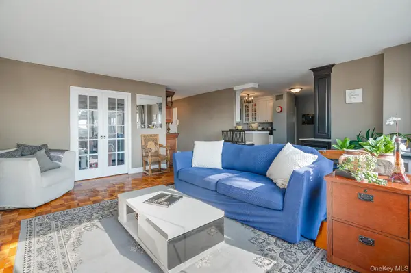 2500 Johnson AVE #20F, Bronx, NY 10463