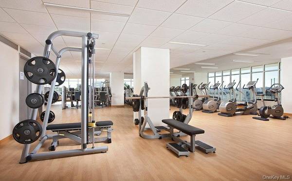 4028 College Point BLVD #PH102, Flushing, NY 11354