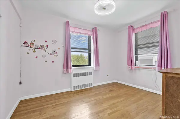 28-08 141st ST #4C, Flushing, NY 11354