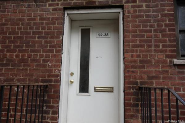 9238 Queens BLVD #Str6, Rego Park, NY 11374