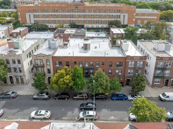 31-23 47th ST, Astoria, NY 11103