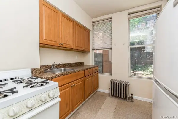 41-32 53rd ST, Flushing, NY 11377