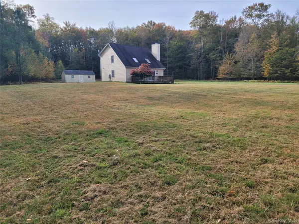 75 Bernsley RD, Woodridge, NY 12789