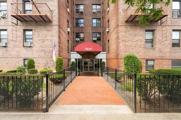 9040 Fort Hamilton Pkwy #3, Brooklyn, NY 11209