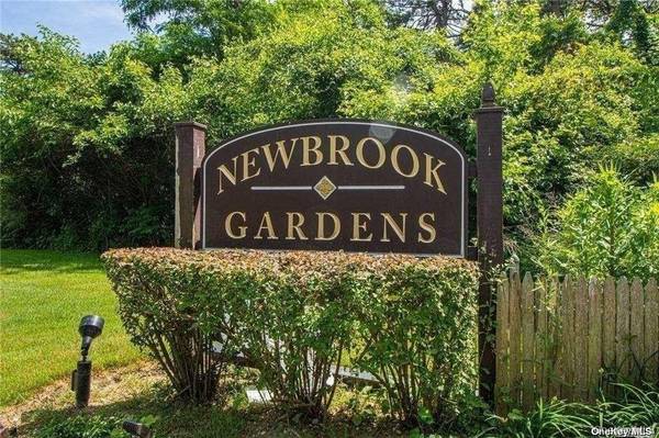 85 Newbrook LN #85N, Bay Shore, NY 11706
