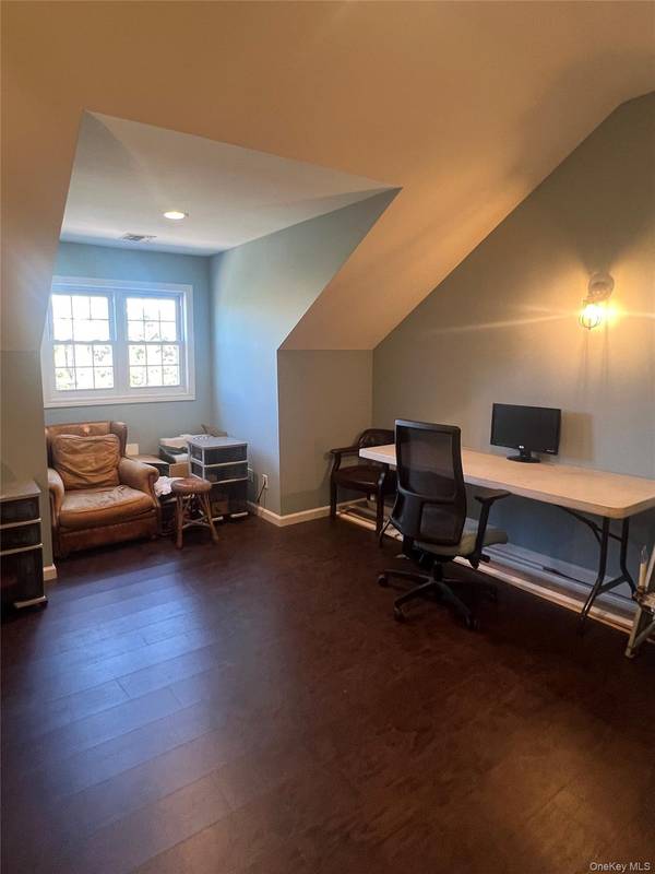 5720 Sunrise HWY, Massapequa, NY 11758